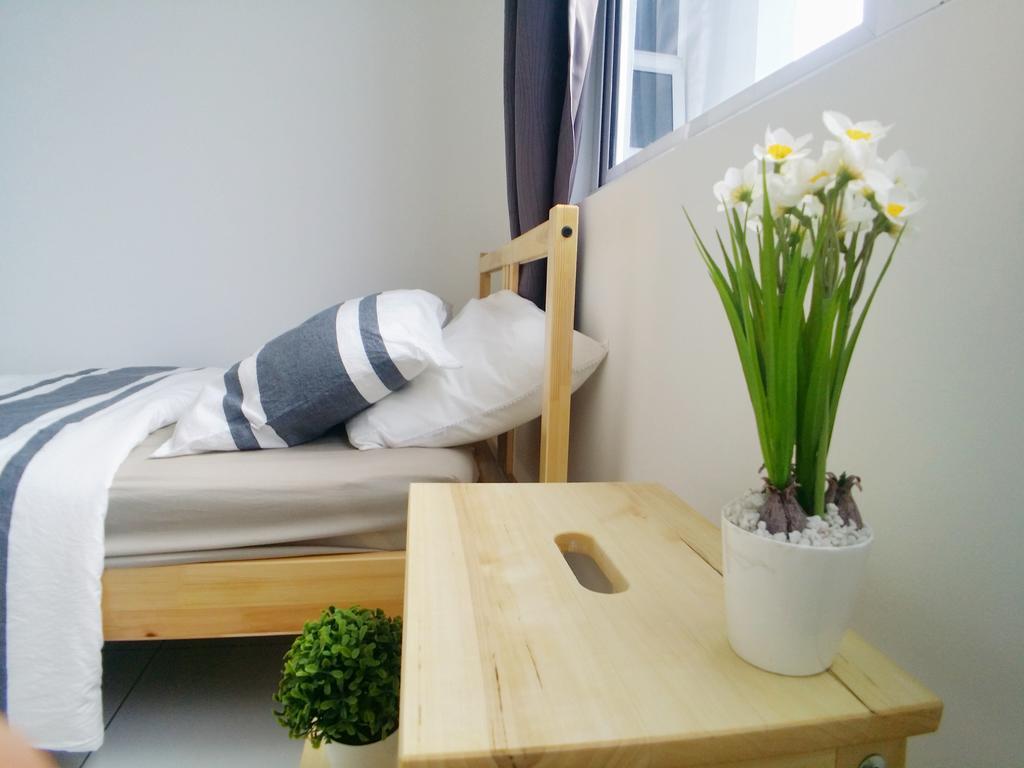 No.1 The Muji @ Skypod Apartment *