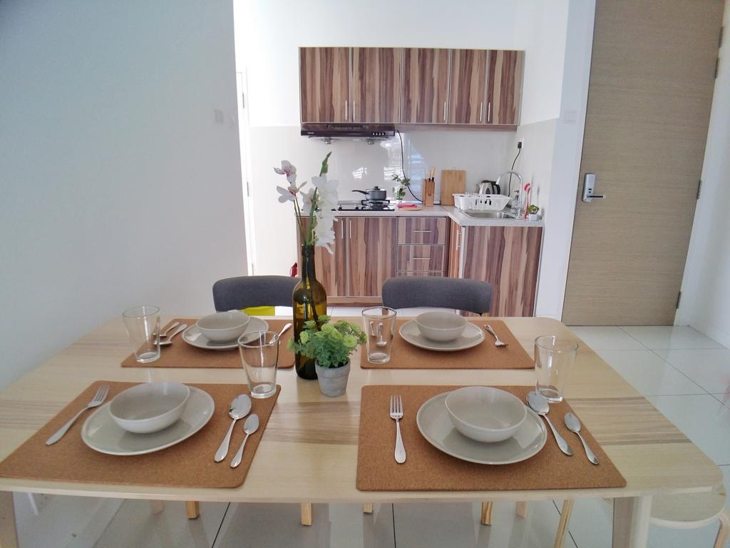 No.1 The Muji @ Skypod Apartment *